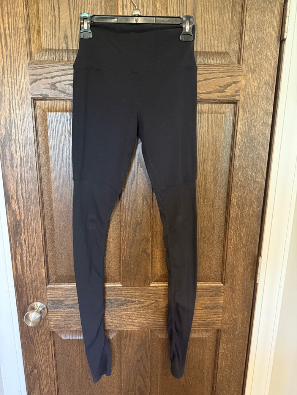 ALO Yoga Black Goddess Leggings Size Medium - Picture 6 of 7